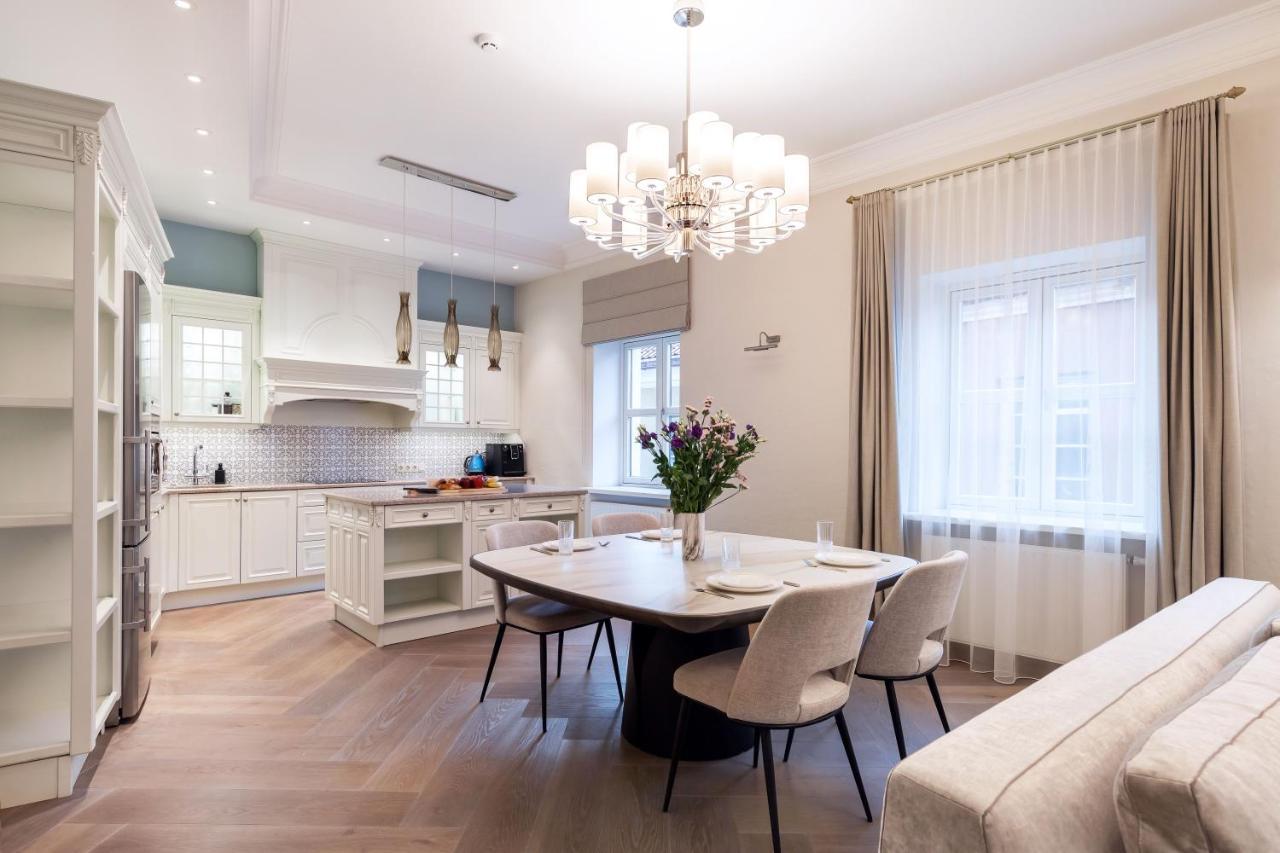 Appartement Luxury 2Bdr Heart Of Old Town à Vilnius Extérieur photo